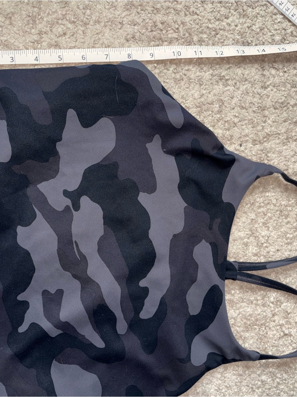Old Navy Active Charcoal and Black Camo Top - Picture 4 of 5